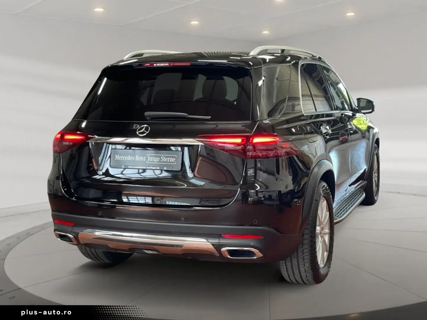 MERCEDES-BENZ GLE 300 d 4matic Burm Fahrassist AHK HUD Pano