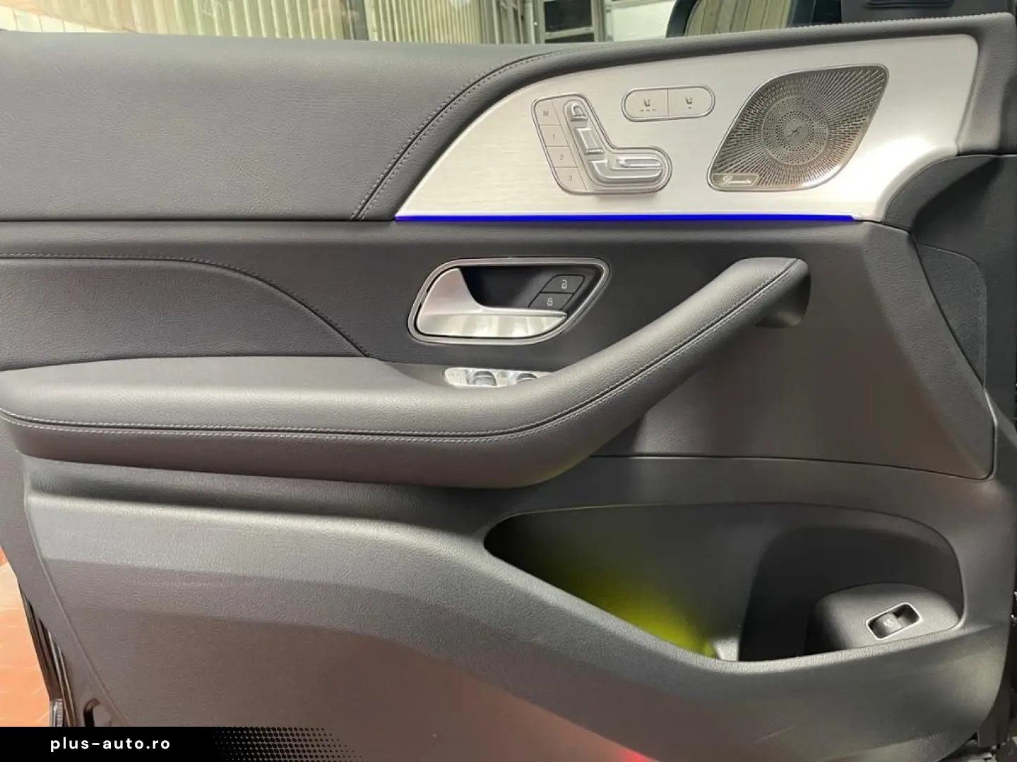 MERCEDES-BENZ GLE 300 d 4matic Burm Fahrassist AHK HUD Pano