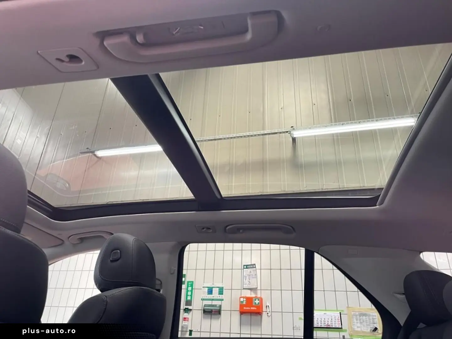 MERCEDES-BENZ GLE 300 d 4matic Burm Fahrassist AHK HUD Pano