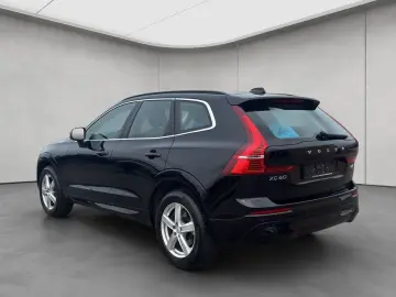 VOLVO XC60 B4 AWD Core Aut Google-Maps LED Kamera 1.Ha