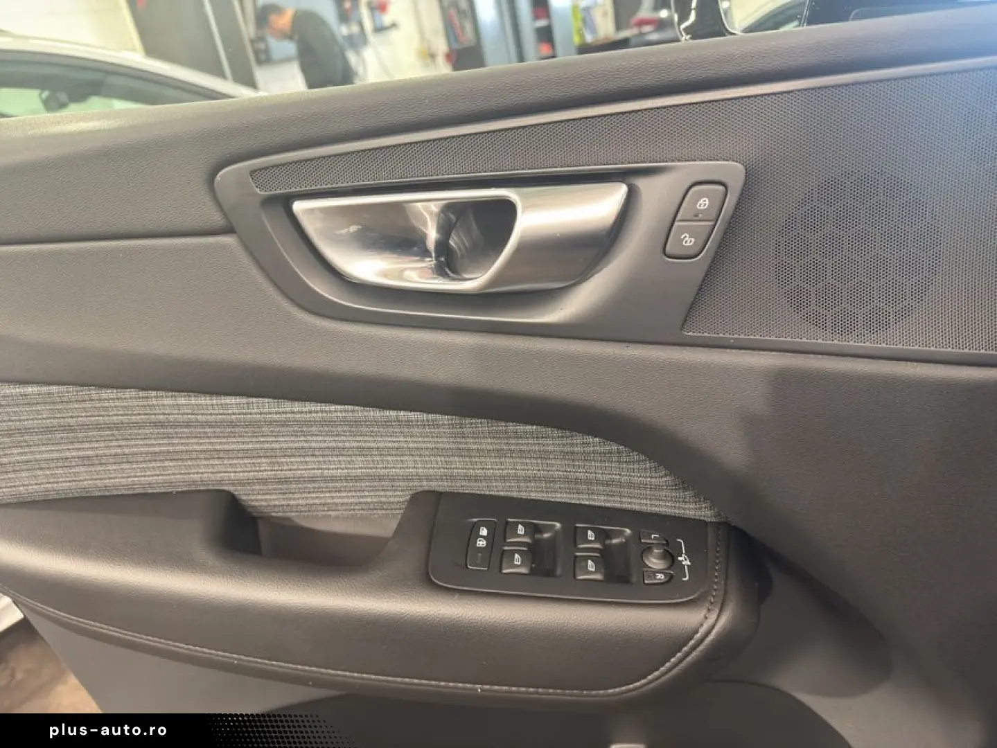 VOLVO XC60 B4 AWD Core Aut Google-Maps LED Kamera 1.Ha