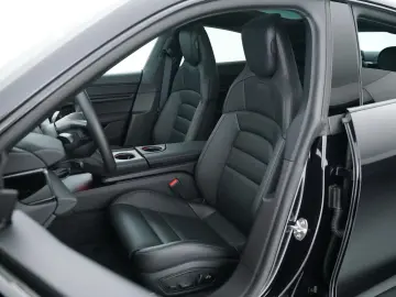 Porsche TAYCAN 4S 75-JAHRE BOSE PANO