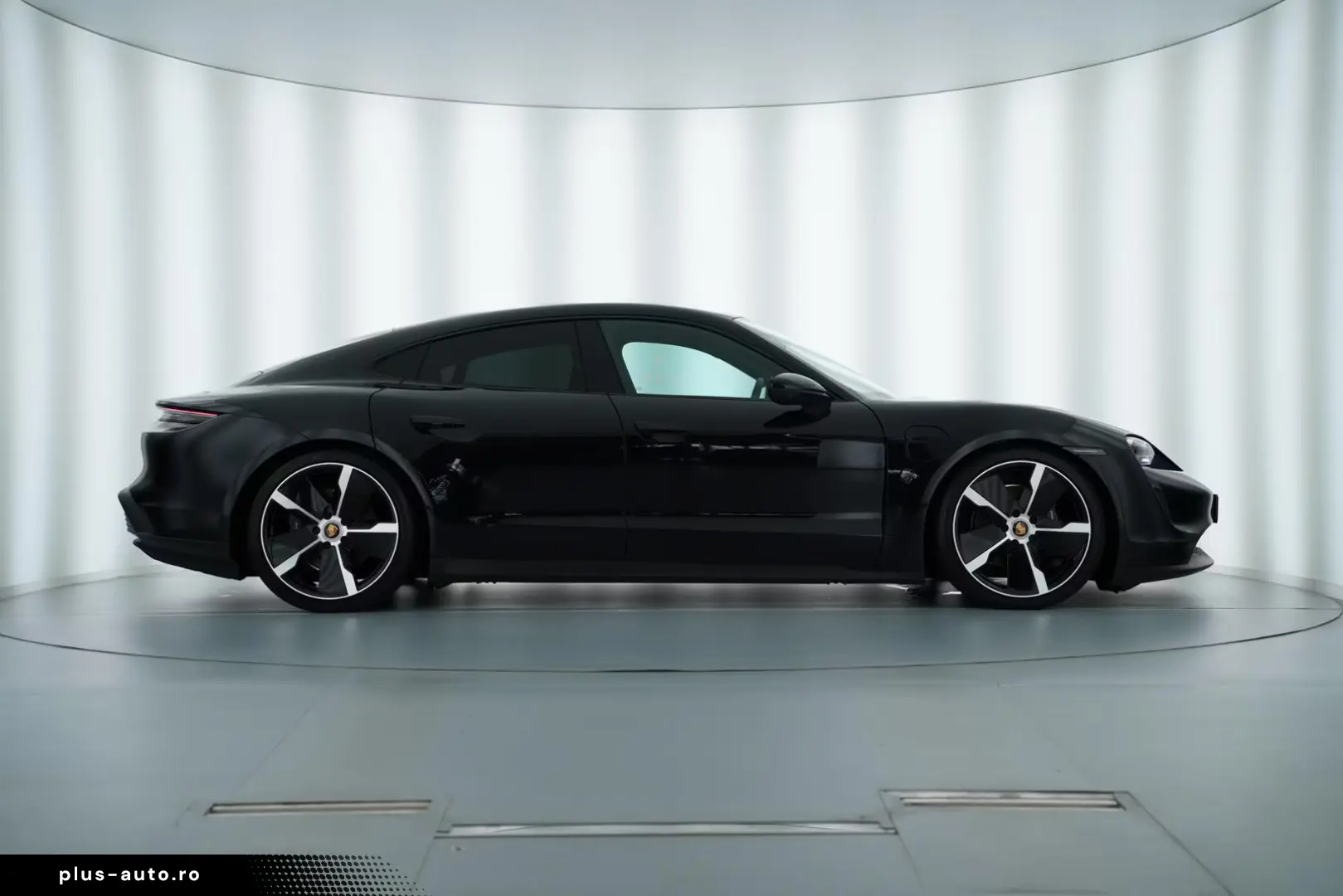 Porsche TAYCAN 4S 75-JAHRE BOSE PANO