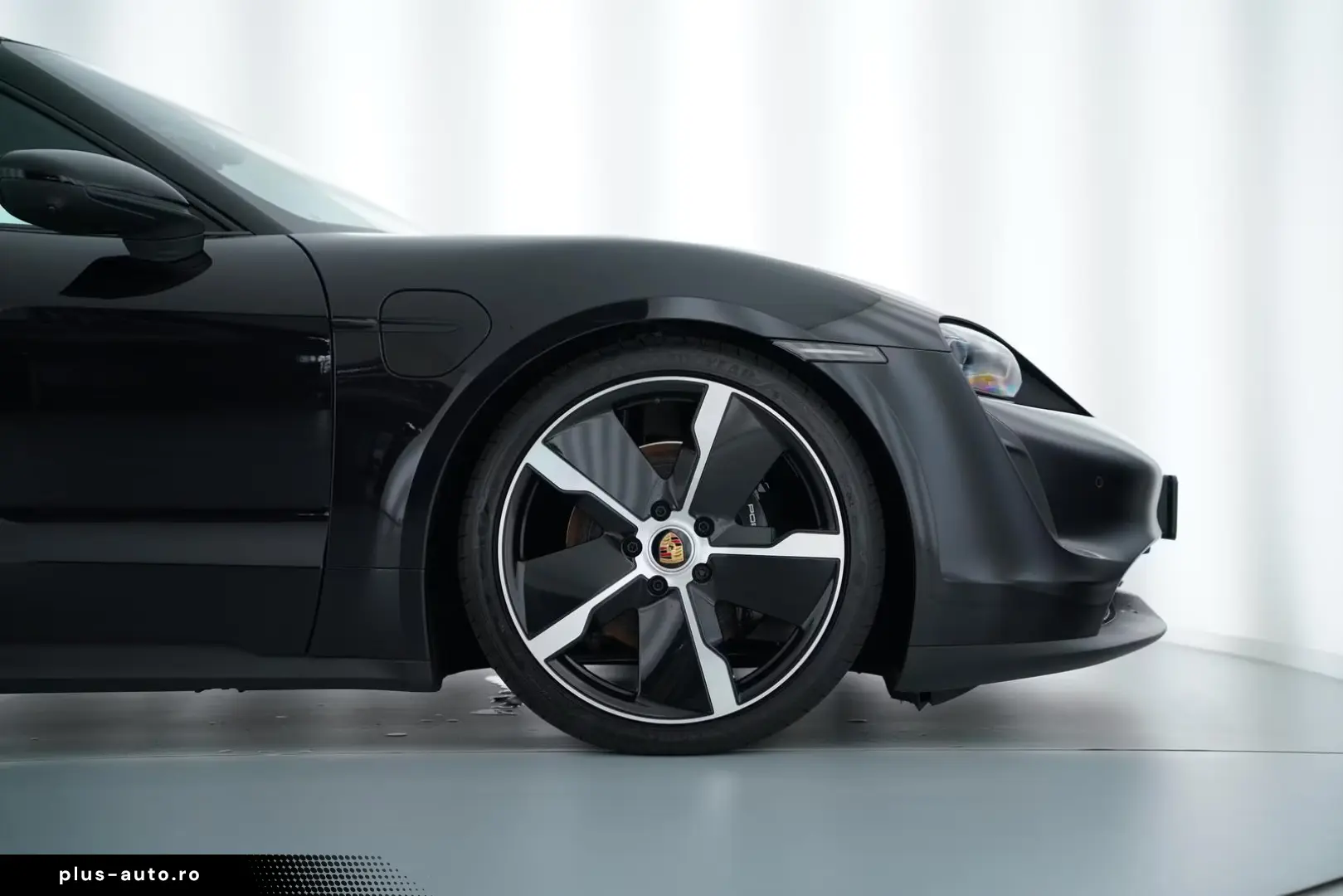 Porsche TAYCAN 4S 75-JAHRE BOSE PANO