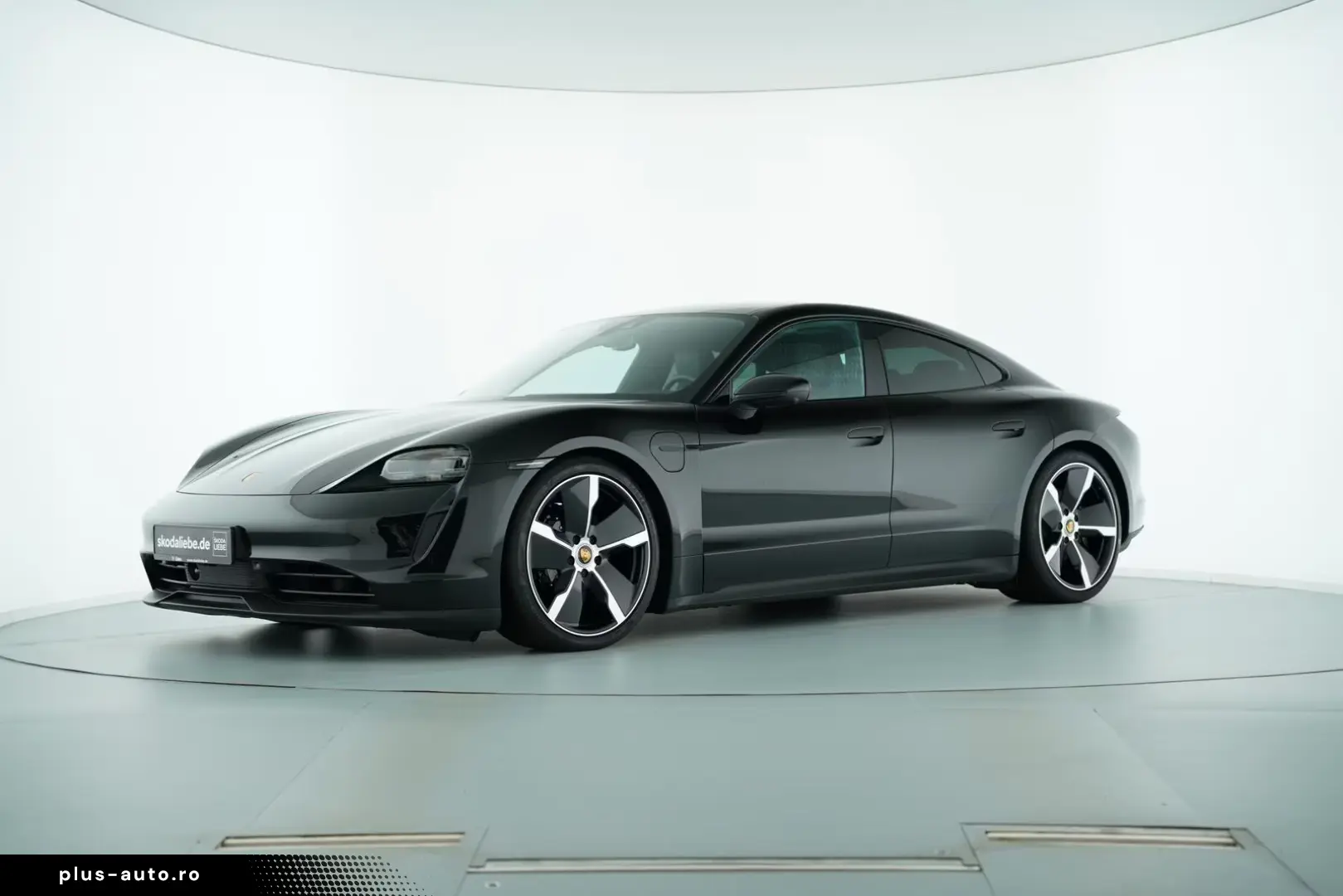Porsche TAYCAN 4S 75-JAHRE BOSE PANO