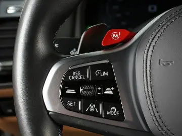 BMW M8 Comp Coup xDr DisplKey SoftClo Ventilation 360