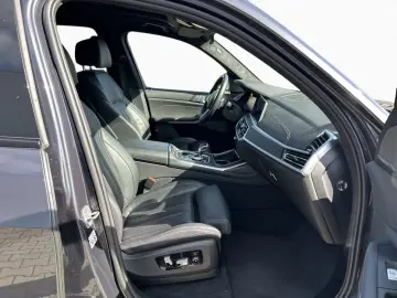 BMW X7 xDr40d MSpo Laser SoftClo Ventil DAPro 360 7Seat