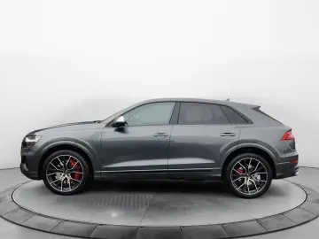 AUDI SQ8 4.0 TFSI
