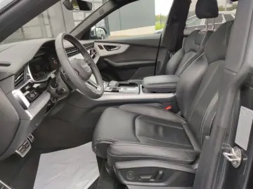 AUDI SQ8 4.0 TFSI