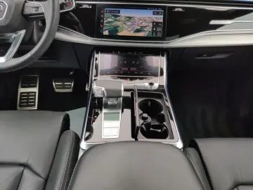 AUDI SQ8 4.0 TFSI