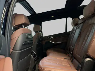 BMW X7 xDr40d MSpo SkyLoun SoftClose Massage Ventil DisplKey
