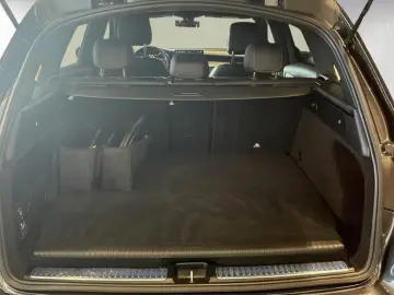 MERCEDES-BENZ GLC 300 e 4Matic AMG-LINE AHK CAR-PLAY