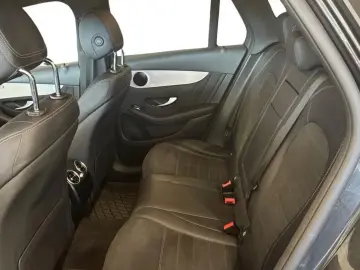 MERCEDES-BENZ GLC 300 e 4Matic AMG-LINE AHK CAR-PLAY