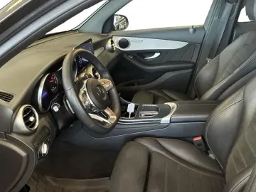 MERCEDES-BENZ GLC 300 e 4Matic AMG-LINE AHK CAR-PLAY
