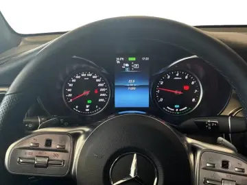MERCEDES-BENZ GLC 300 e 4Matic AMG-LINE AHK CAR-PLAY