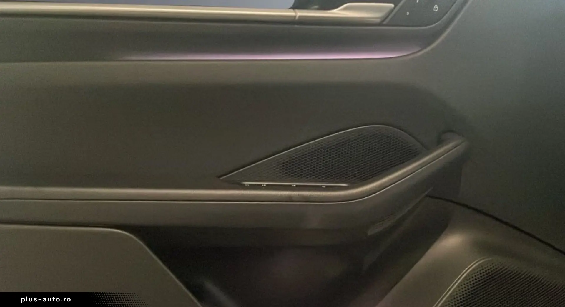 PORSCHE Macan Electric 4  CHRONO BOSE