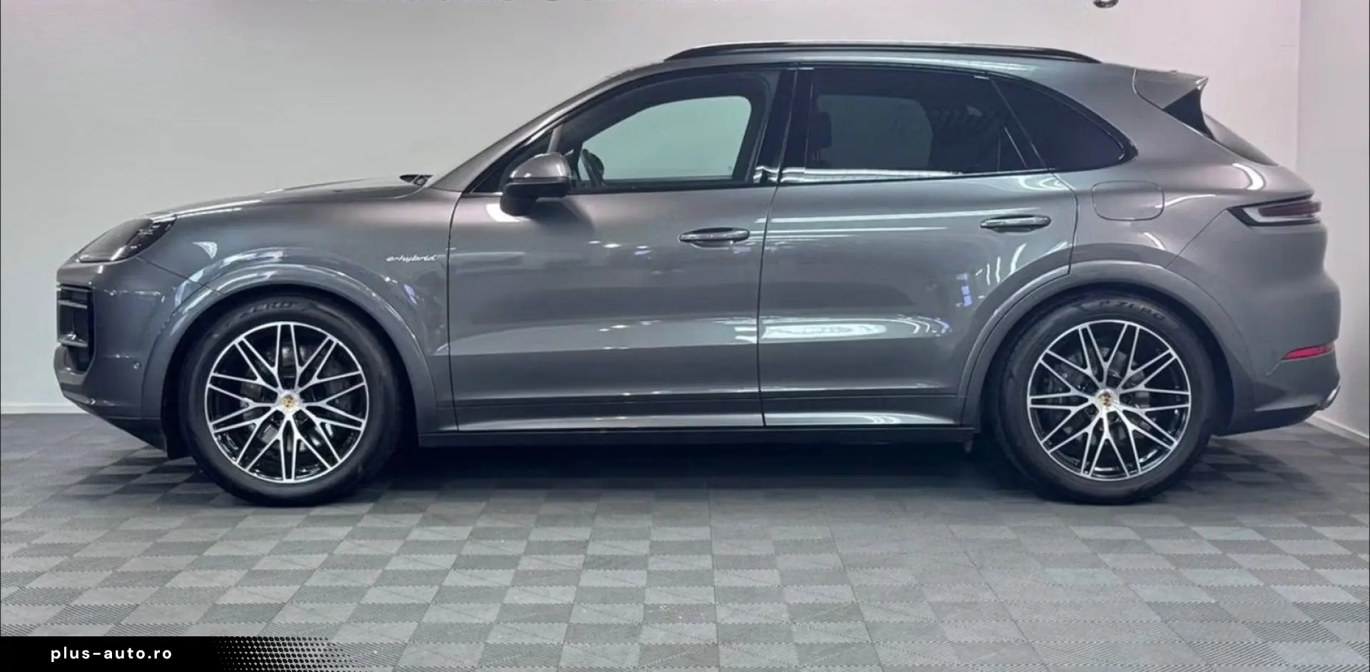 PORSCHE Cayenne E-Hybrid