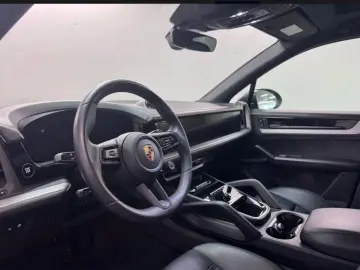 PORSCHE Cayenne E-Hybrid