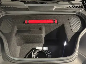 PORSCHE Macan Electric 4 PASM Sport Chrono