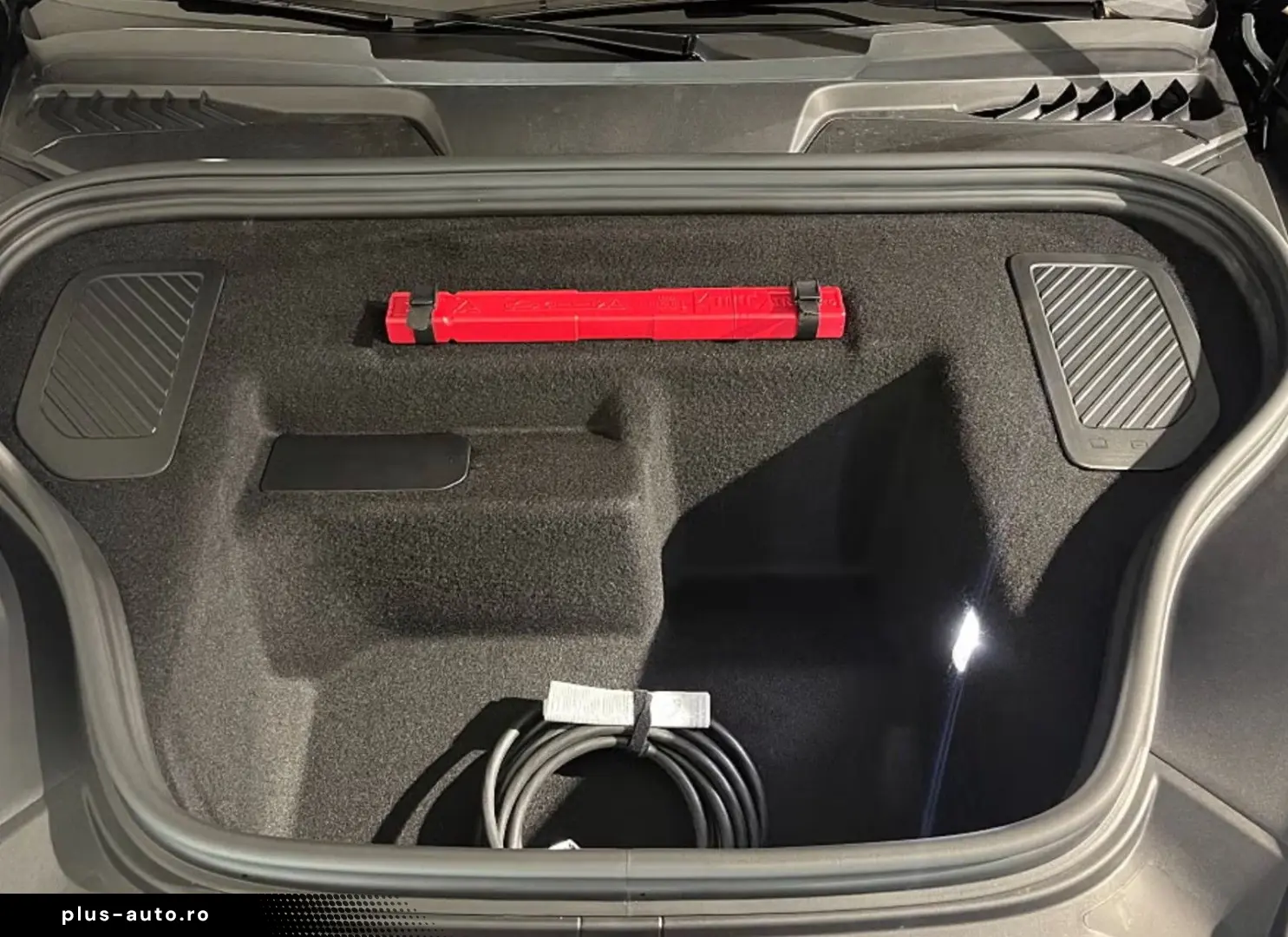 PORSCHE Macan Electric 4 PASM Sport Chrono