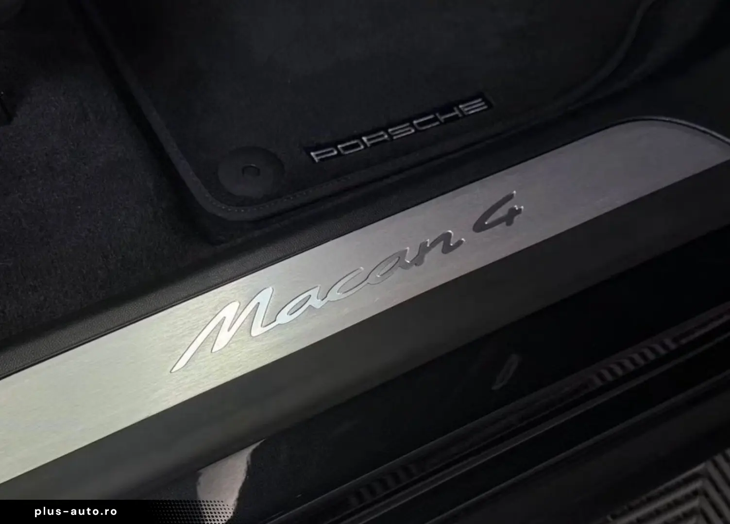 PORSCHE Macan Electric 4 PASM Sport Chrono