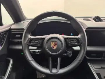 PORSCHE Macan Electric 4 PASM Sport Chrono