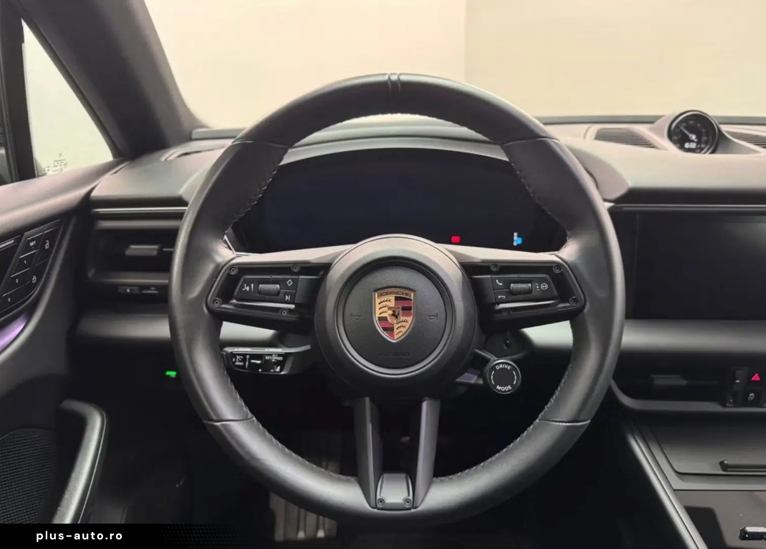 PORSCHE Macan Electric 4 PASM Sport Chrono
