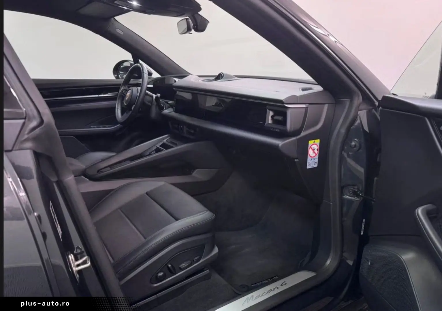 PORSCHE Macan Electric 4 PASM Sport Chrono