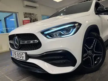 MERCEDES-BENZ GLA 200 d STANDHEIZUNG  Night-Paket  KAMERA