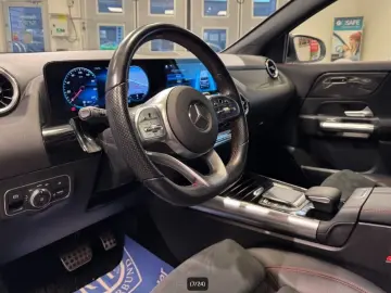MERCEDES-BENZ GLA 200 d STANDHEIZUNG  Night-Paket  KAMERA