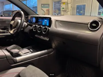 MERCEDES-BENZ GLA 200 d STANDHEIZUNG  Night-Paket  KAMERA