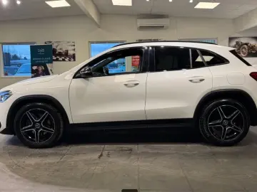 MERCEDES-BENZ GLA 200 d STANDHEIZUNG  Night-Paket  KAMERA