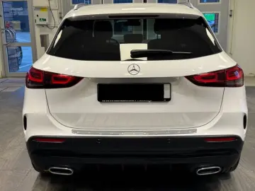 MERCEDES-BENZ GLA 200 d STANDHEIZUNG  Night-Paket  KAMERA