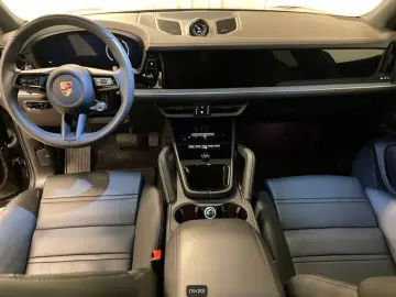 PORSCHE Cayenne E-Hybrid Sport-Design-Paket PANO 360