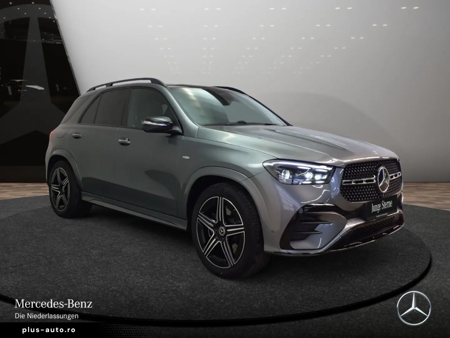 MERCEDES-BENZ GLE 400 e 4M AMG DISTR Pano