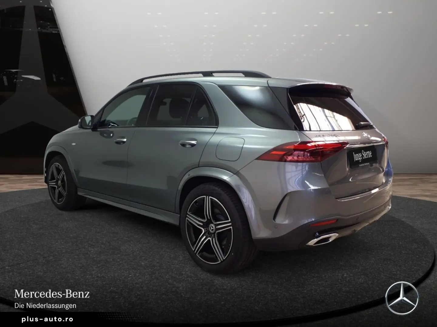 MERCEDES-BENZ GLE 400 e 4M AMG DISTR Pano