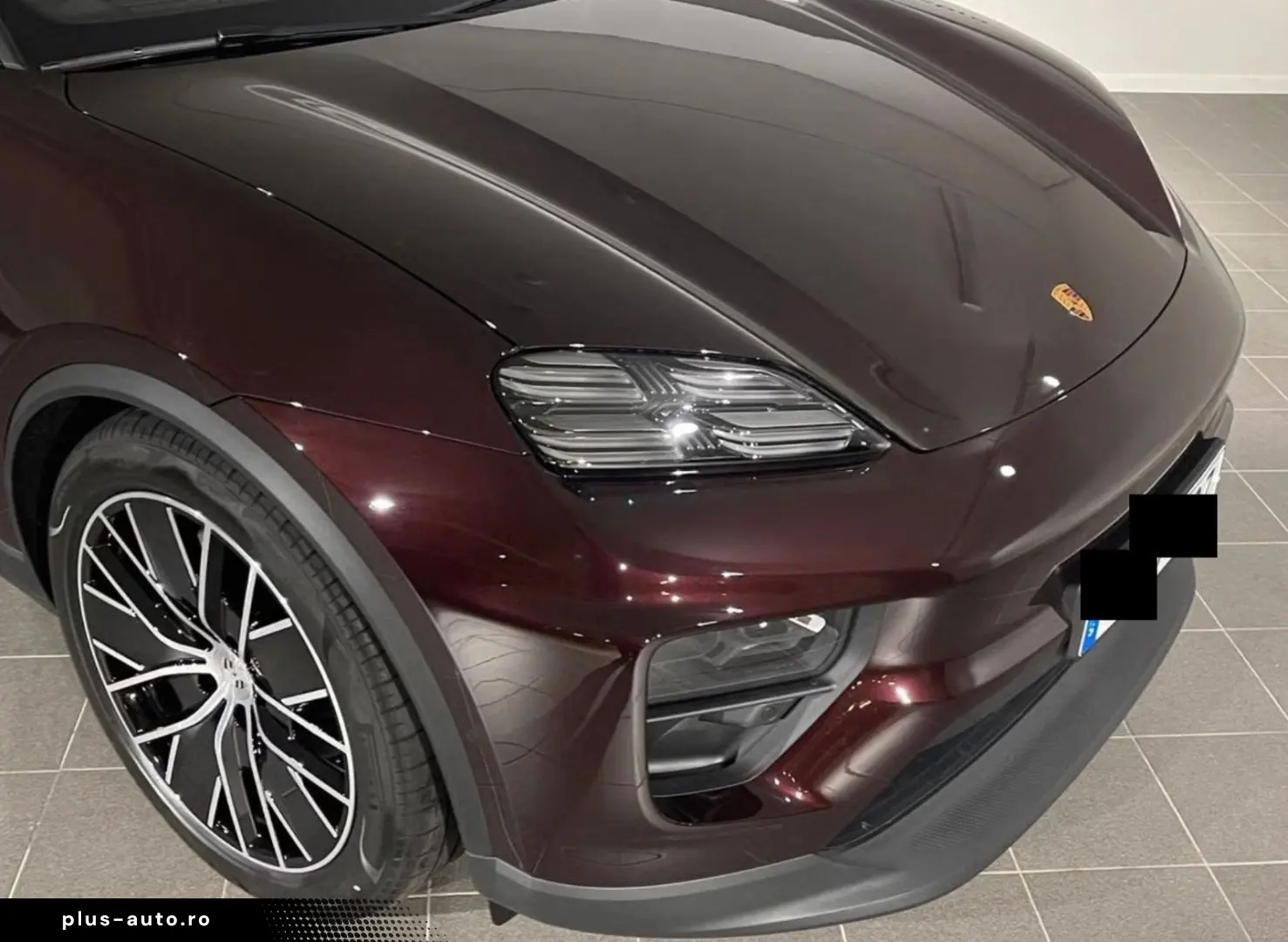 PORSCHE Macan Electric 4