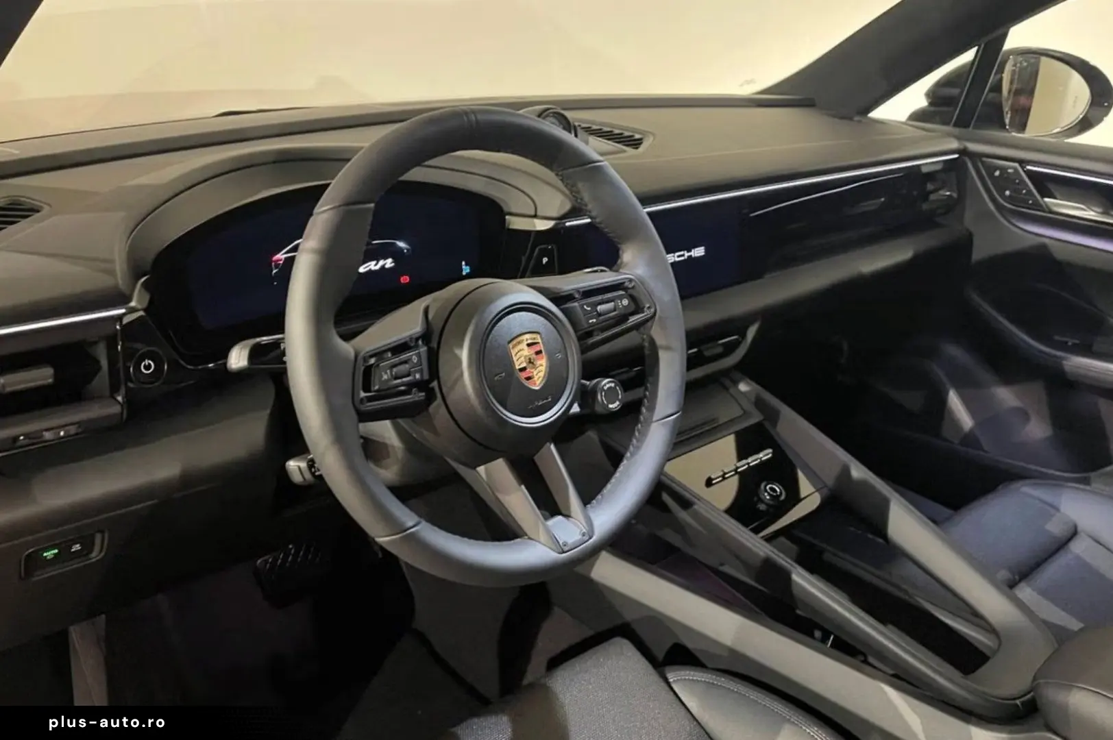 PORSCHE Macan Electric 4
