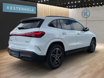 MERCEDES-BENZ EQA 300 4M  AMG NIGHT MEMO PANO 360 KAM DISTR