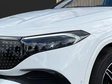 MERCEDES-BENZ EQA 300 4M  AMG NIGHT MEMO PANO 360 KAM DISTR