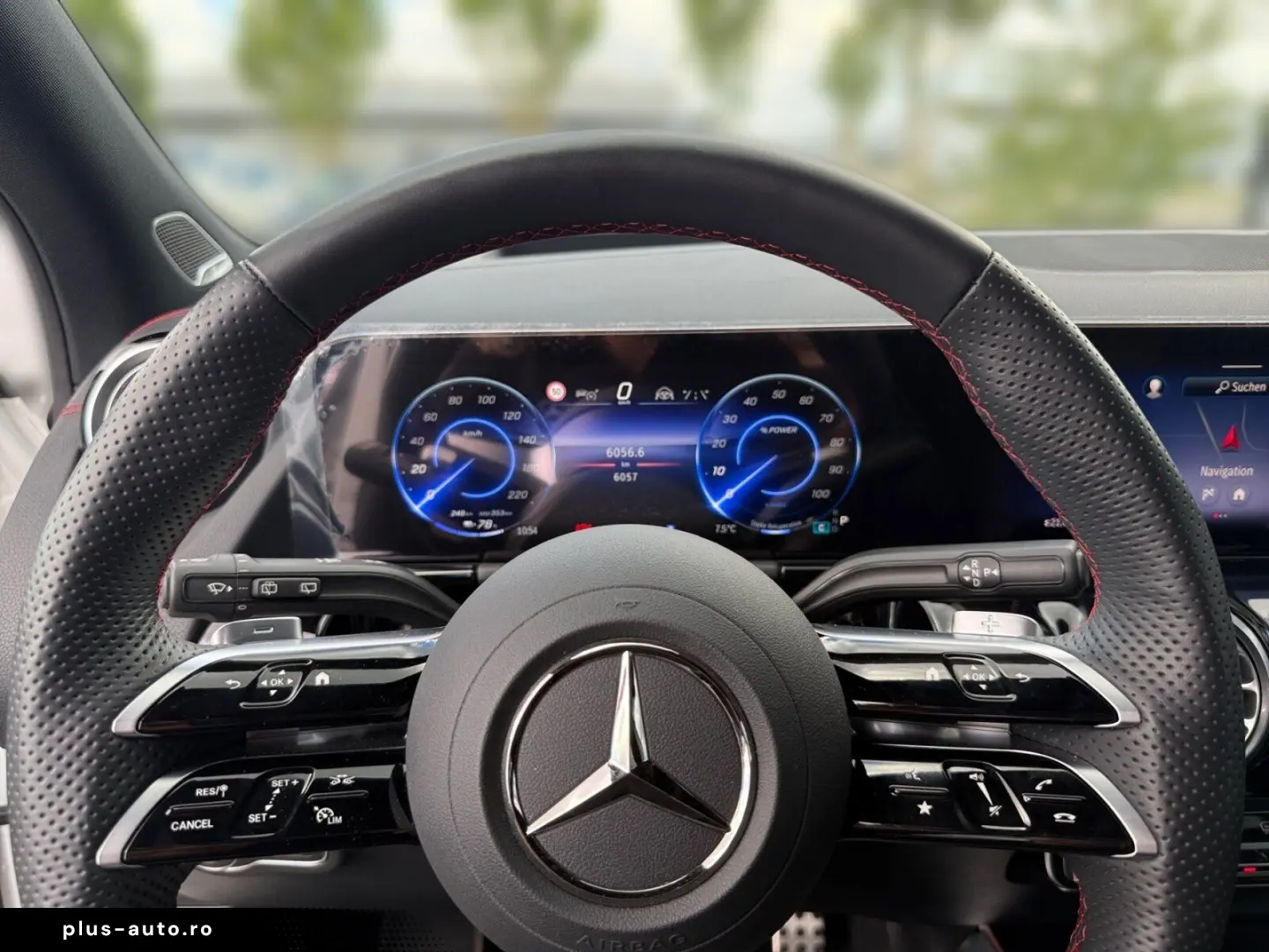 MERCEDES-BENZ EQA 300 4M  AMG NIGHT MEMO PANO 360 KAM DISTR