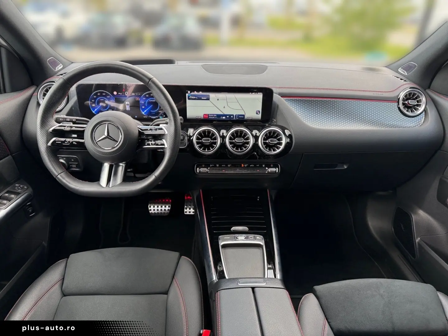 MERCEDES-BENZ EQA 300 4M  AMG NIGHT MEMO PANO 360 KAM DISTR