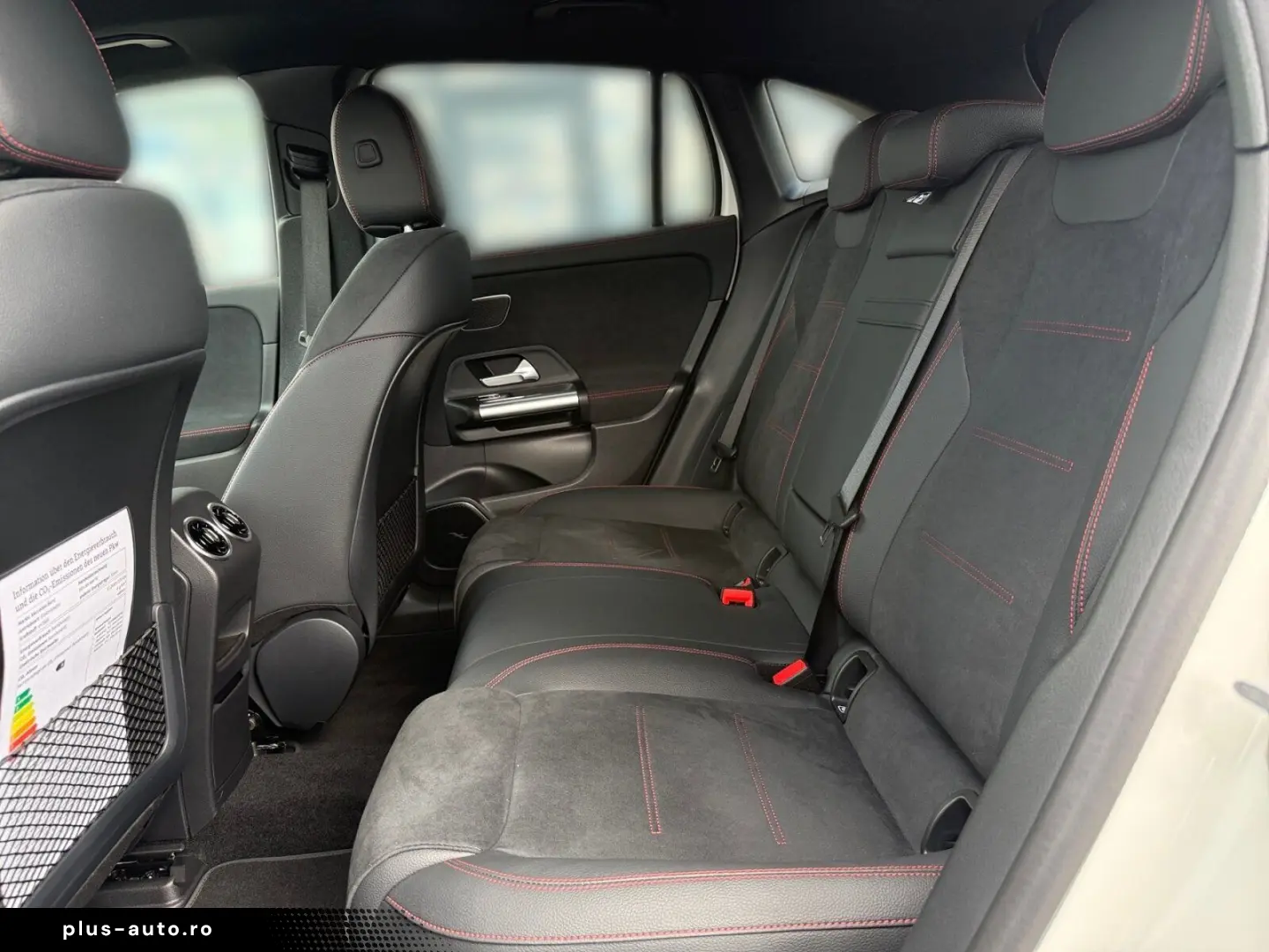 MERCEDES-BENZ EQA 300 4M  AMG NIGHT MEMO PANO 360 KAM DISTR