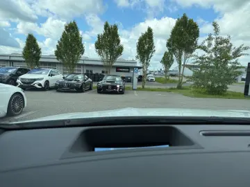 MERCEDES-BENZ EQA 300 4M  AMG NIGHT MEMO PANO 360 KAM DISTR