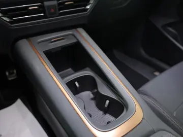 CUPRA Born  58 kWh CAR-PLAY WÄRMEPUMPE