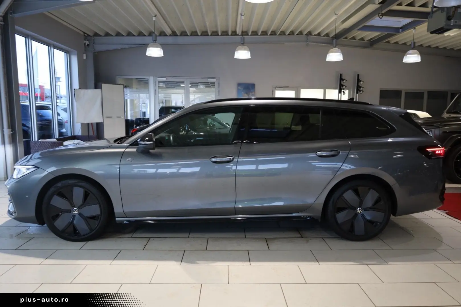 VW Passat Variant 2.0 TDI 4Motion R-Line AHK
