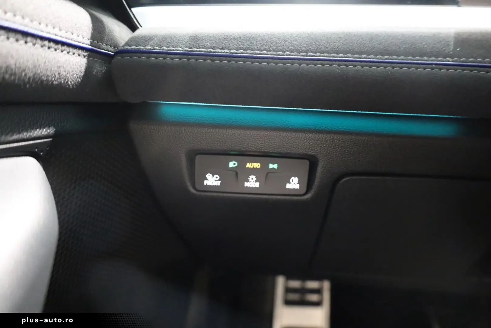 VW Passat Variant 2.0 TDI 4Motion R-Line AHK