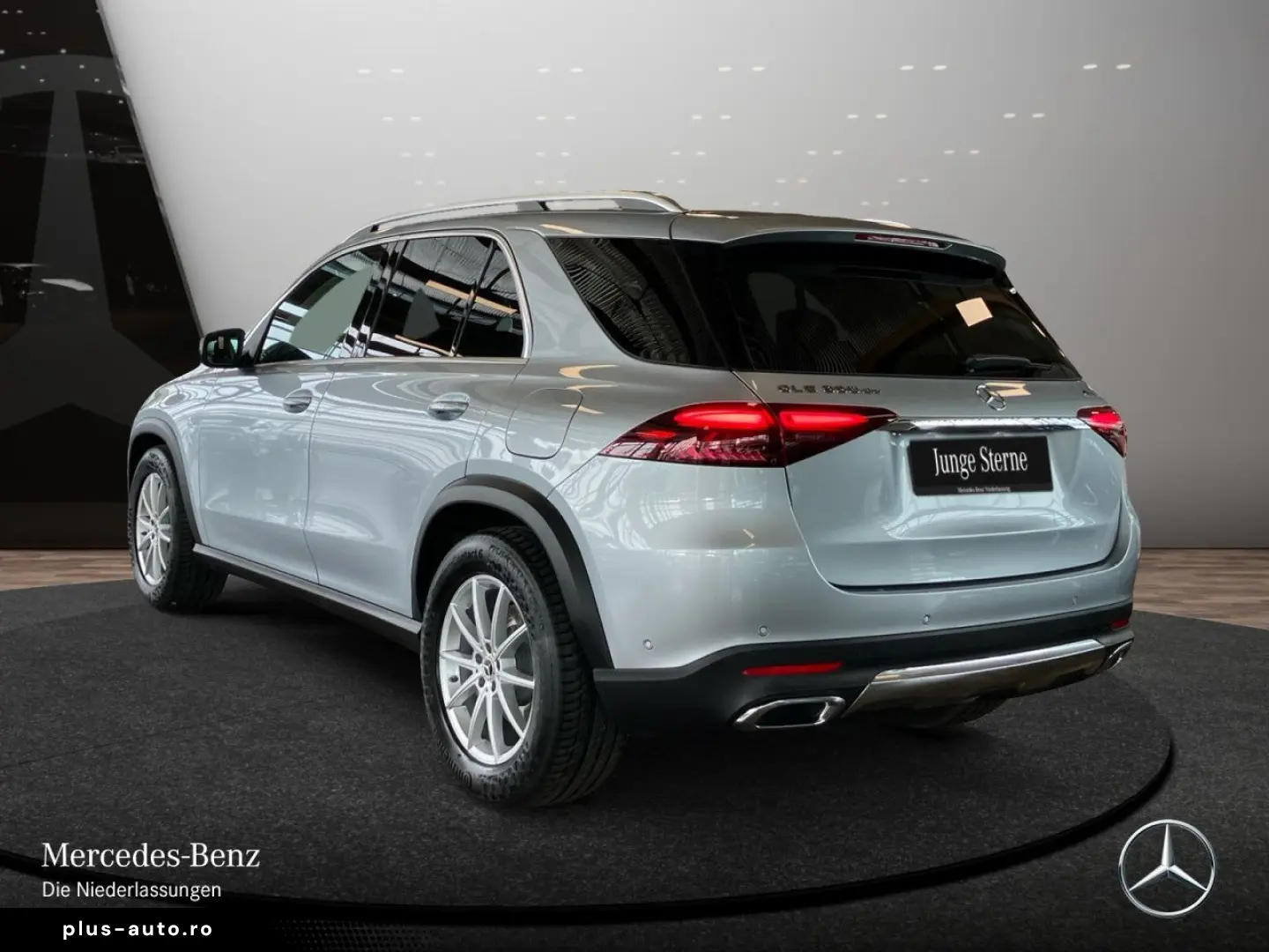MERCEDES-BENZ GLE 350 de ADVANCED PANO AHK MBUX MULTIBEAM WD