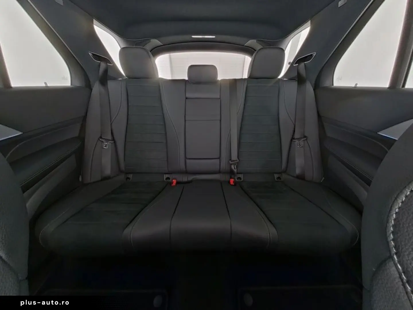 MERCEDES-BENZ GLE 450 d 4M AMG Line Std-Hzg AHK Pano 360