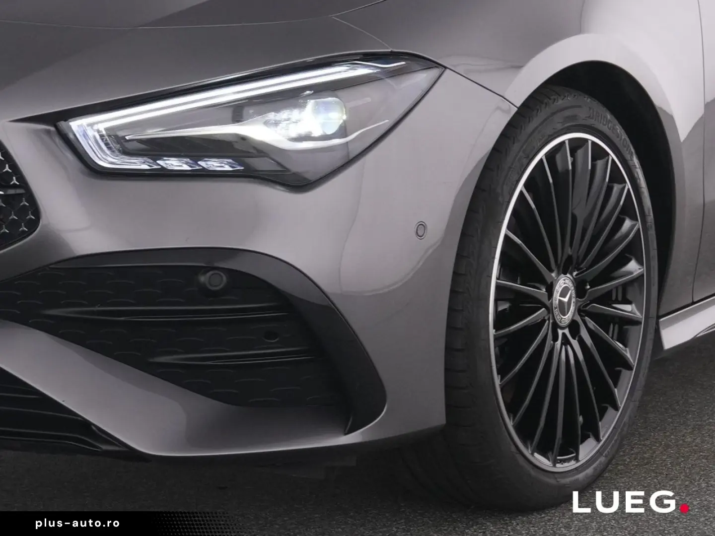 MERCEDES-BENZ CLA 220 d AMG MBUX LED Pano AHK Mem